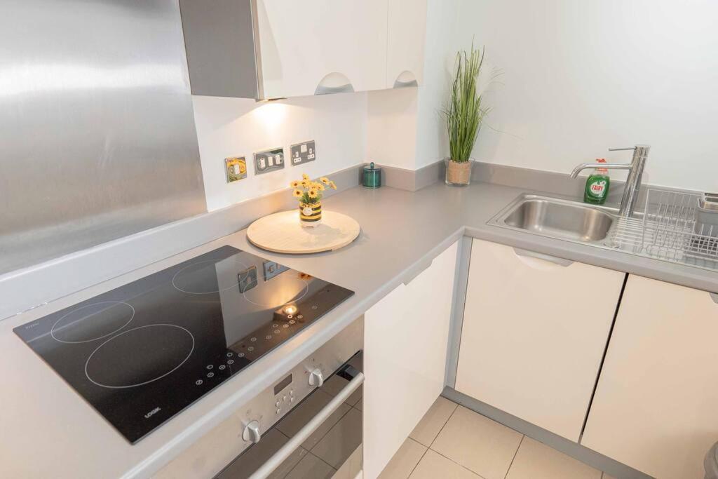Beautiful 2 Bed In Central Birmingham: A Hidden Gem! Exteriör bild
