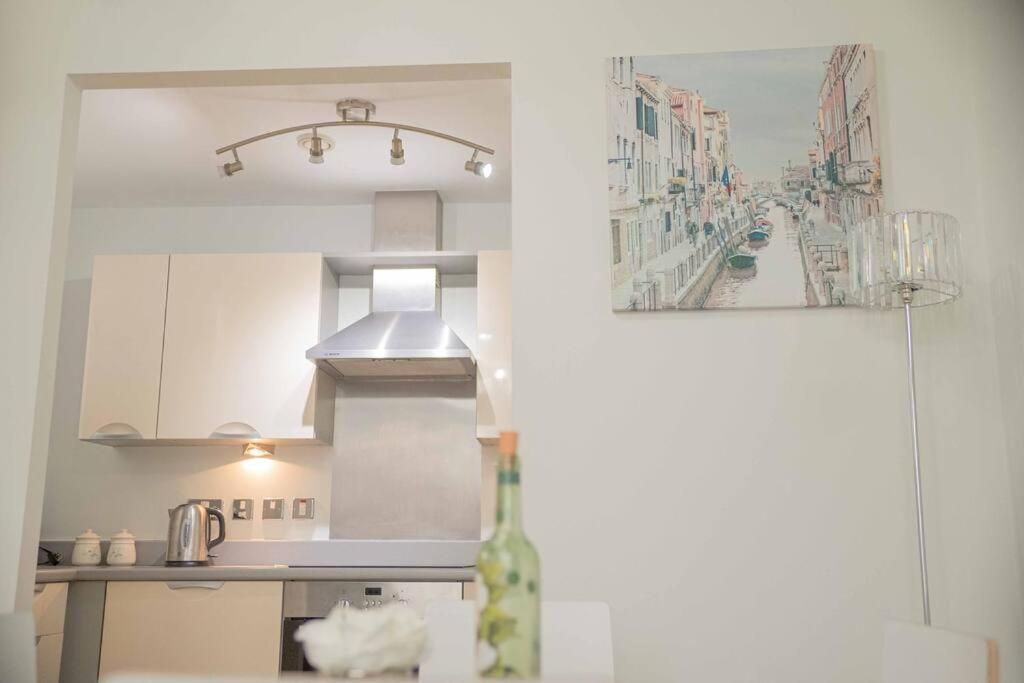Beautiful 2 Bed In Central Birmingham: A Hidden Gem! Exteriör bild