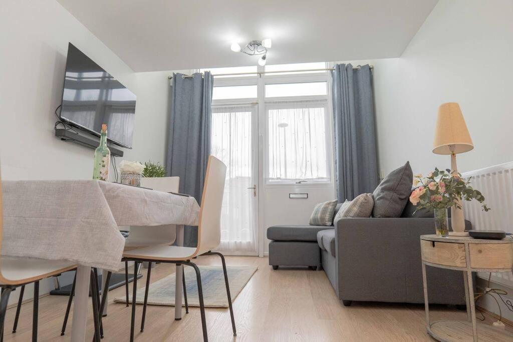 Beautiful 2 Bed In Central Birmingham: A Hidden Gem! Exteriör bild